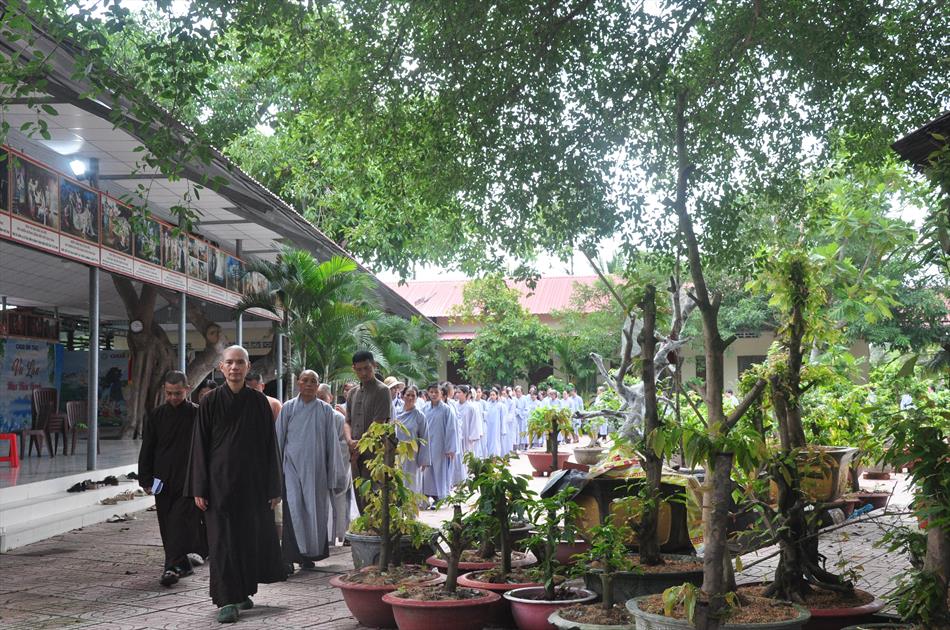 MỘT NGÀY TU TẬP THIỀN CHÁNH NIỆM TẠI CHÙA ÂN THỌ MỘT NGÀY TU TẬP THIỀN CHÁNH NIỆM TẠI CHÙA ÂN THỌ