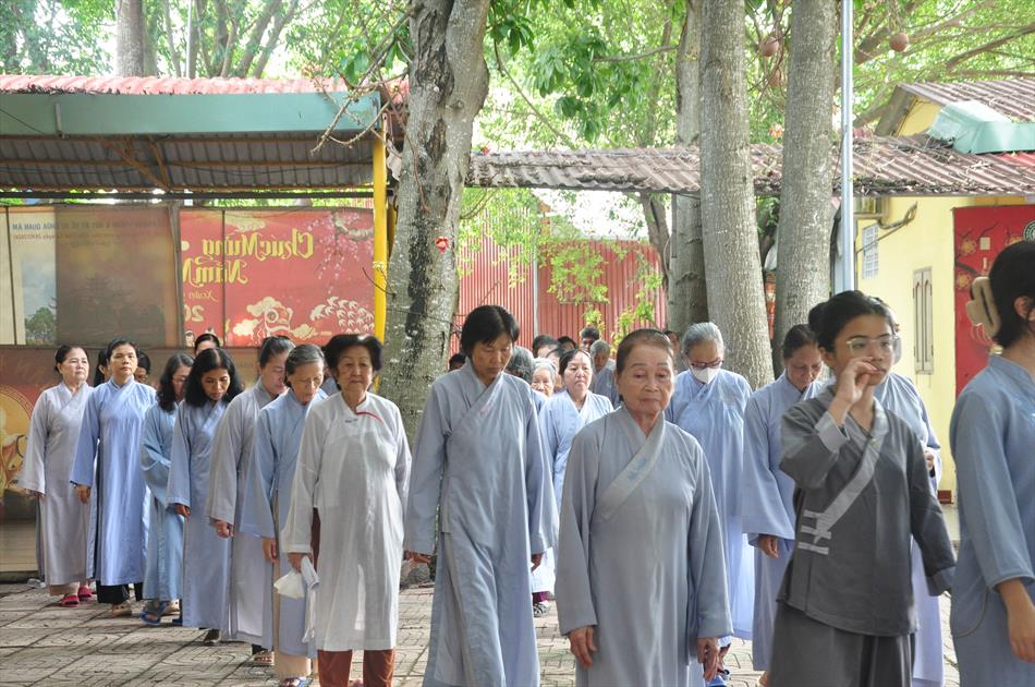 MỘT NGÀY TU TẬP THIỀN CHÁNH NIỆM TẠI CHÙA ÂN THỌ MỘT NGÀY TU TẬP THIỀN CHÁNH NIỆM TẠI CHÙA ÂN THỌ