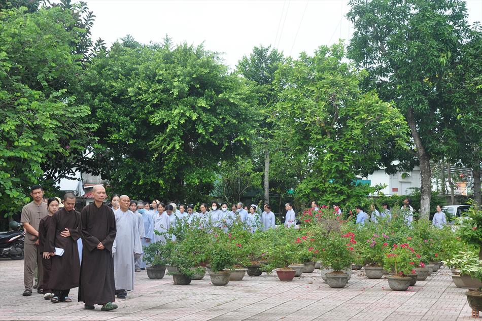 MỘT NGÀY TU TẬP THIỀN CHÁNH NIỆM TẠI CHÙA ÂN THỌ MỘT NGÀY TU TẬP THIỀN CHÁNH NIỆM TẠI CHÙA ÂN THỌ