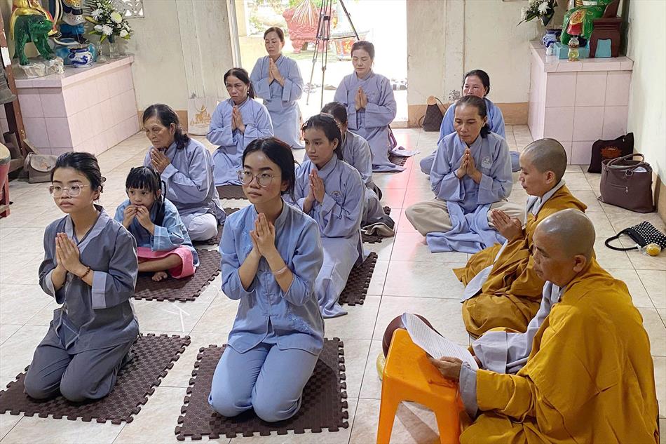 MỘT NGÀY TU TẬP THIỀN CHÁNH NIỆM TẠI CHÙA ÂN THỌ MỘT NGÀY TU TẬP THIỀN CHÁNH NIỆM TẠI CHÙA ÂN THỌ