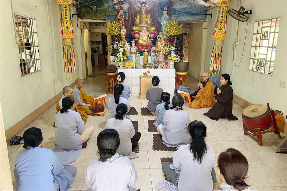MỘT NGÀY TU TẬP THIỀN CHÁNH NIỆM TẠI CHÙA ÂN THỌ MỘT NGÀY TU TẬP THIỀN CHÁNH NIỆM TẠI CHÙA ÂN THỌ