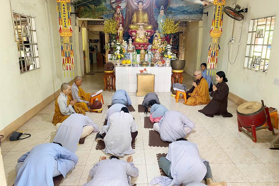 MỘT NGÀY TU TẬP THIỀN CHÁNH NIỆM TẠI CHÙA ÂN THỌ MỘT NGÀY TU TẬP THIỀN CHÁNH NIỆM TẠI CHÙA ÂN THỌ