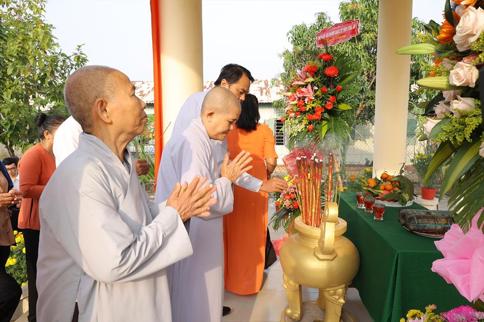 MÙA XUÂN ĐONG ĐẦY YÊU THƯƠNG NƠI BIÊN GIỚI MÙA XUÂN ĐONG ĐẦY YÊU THƯƠNG NƠI BIÊN GIỚI