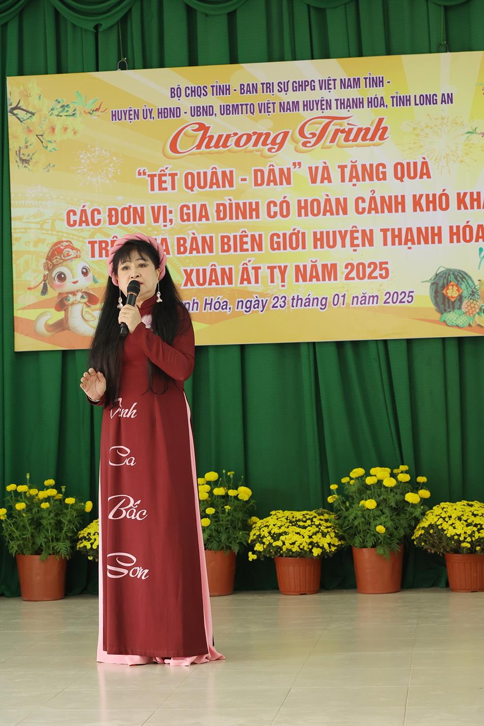 MÙA XUÂN ĐONG ĐẦY YÊU THƯƠNG NƠI BIÊN GIỚI MÙA XUÂN ĐONG ĐẦY YÊU THƯƠNG NƠI BIÊN GIỚI