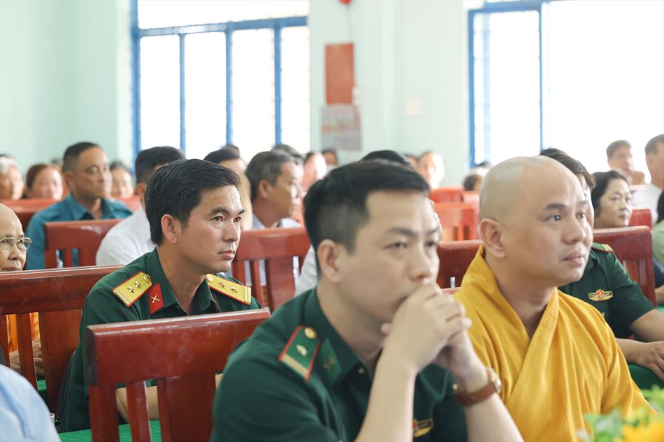 MÙA XUÂN ĐONG ĐẦY YÊU THƯƠNG NƠI BIÊN GIỚI MÙA XUÂN ĐONG ĐẦY YÊU THƯƠNG NƠI BIÊN GIỚI