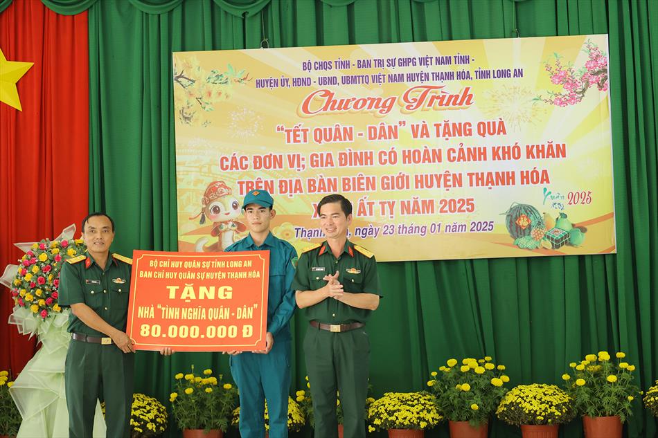 MÙA XUÂN ĐONG ĐẦY YÊU THƯƠNG NƠI BIÊN GIỚI MÙA XUÂN ĐONG ĐẦY YÊU THƯƠNG NƠI BIÊN GIỚI