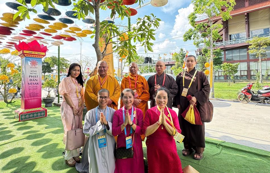 NHỮNG HÌNH ẢNH LƯU NIỆM VESAK 2025