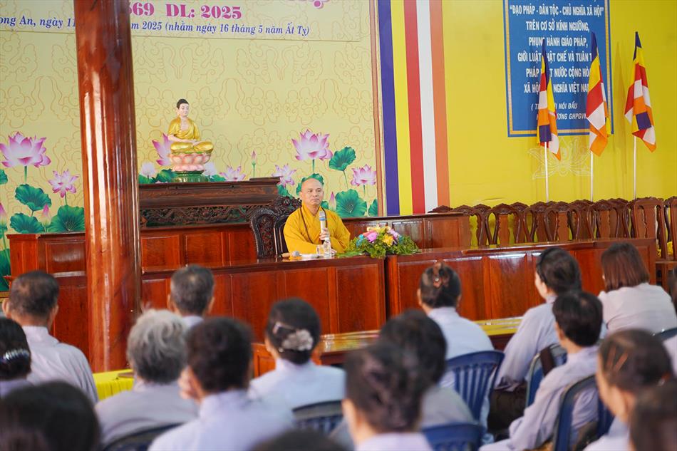 PHÁP THOẠI TẠI TỔ ĐÌNH KIM CANG: “VAI TRÒ HỘ PHÁP, HỘ ĐẠO CỦA NGƯỜI PHẬT TỬ TRONG THỜI ĐẠI MỚI” PHÁP THOẠI TẠI TỔ ĐÌNH KIM CANG: “VAI TRÒ HỘ PHÁP, HỘ ĐẠO CỦA NGƯỜI PHẬT TỬ TRONG THỜI ĐẠI MỚI”