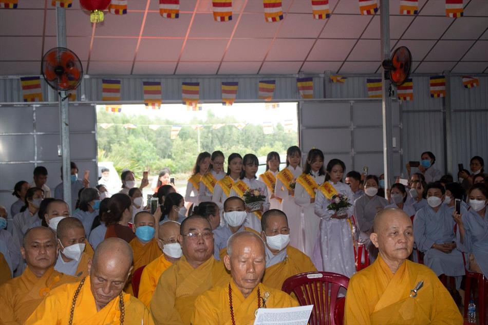 Phật giáo huyện Thạnh Hoá tổ chức Đại lễ Phật đản 2022