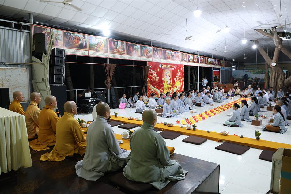 Thiền trà & tọa đàm Vesak của Ban Hoằng pháp tỉnh Long An: giây phút an trú và tri ân Đức Phật Thiền trà & tọa đàm Vesak của Ban Hoằng pháp tỉnh Long An: giây phút an trú và tri ân Đức Phật