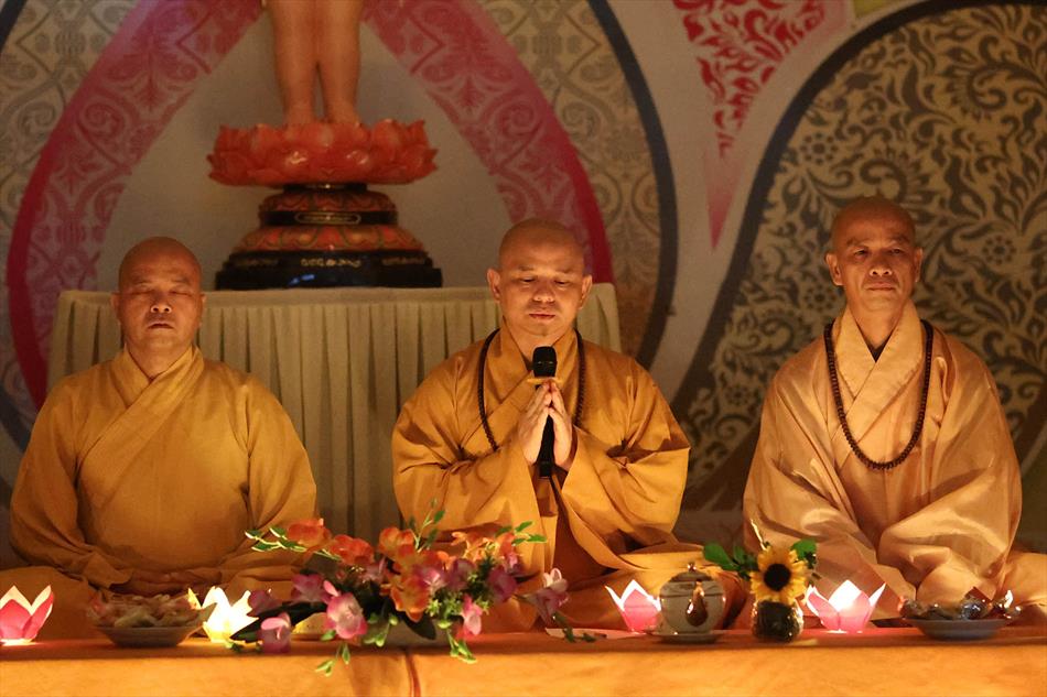 Thiền trà & tọa đàm Vesak của Ban Hoằng pháp tỉnh Long An: giây phút an trú và tri ân Đức Phật Thiền trà & tọa đàm Vesak của Ban Hoằng pháp tỉnh Long An: giây phút an trú và tri ân Đức Phật