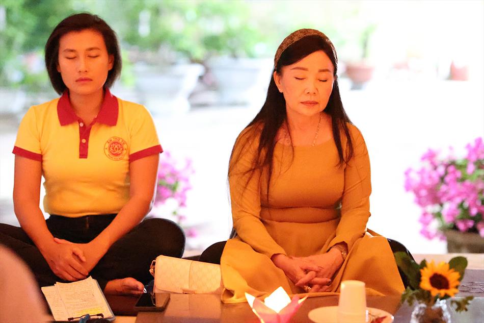 Thiền trà & tọa đàm Vesak của Ban Hoằng pháp tỉnh Long An: giây phút an trú và tri ân Đức Phật Thiền trà & tọa đàm Vesak của Ban Hoằng pháp tỉnh Long An: giây phút an trú và tri ân Đức Phật