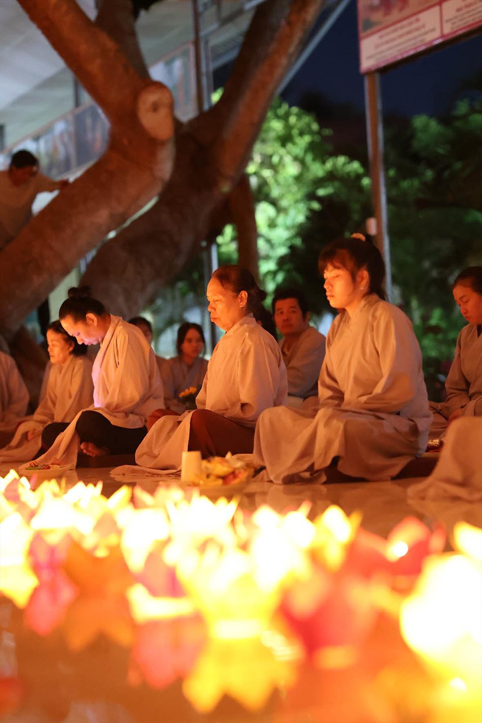 Thiền trà & tọa đàm Vesak của Ban Hoằng pháp tỉnh Long An: giây phút an trú và tri ân Đức Phật Thiền trà & tọa đàm Vesak của Ban Hoằng pháp tỉnh Long An: giây phút an trú và tri ân Đức Phật