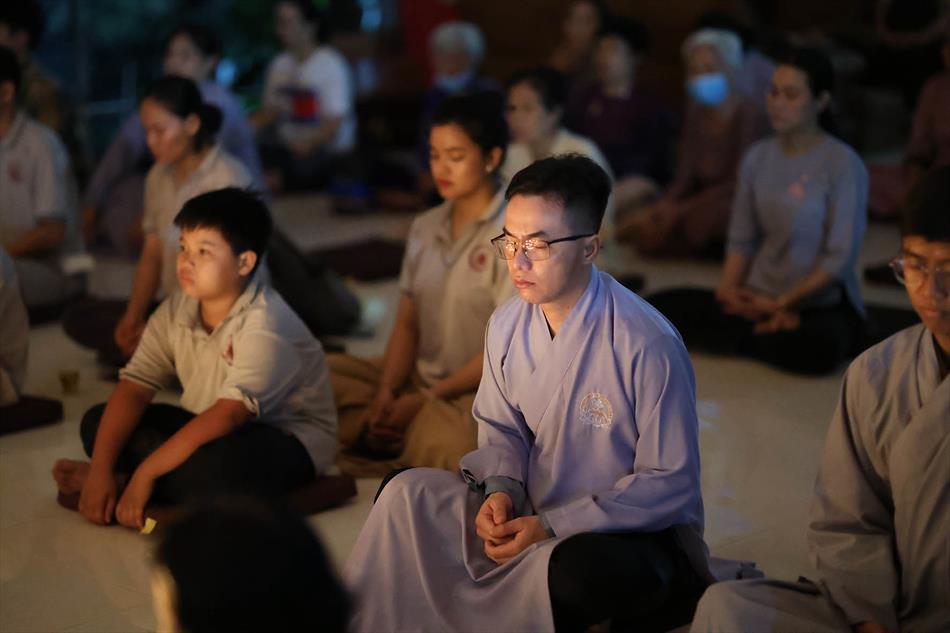 Thiền trà & tọa đàm Vesak của Ban Hoằng pháp tỉnh Long An: giây phút an trú và tri ân Đức Phật Thiền trà & tọa đàm Vesak của Ban Hoằng pháp tỉnh Long An: giây phút an trú và tri ân Đức Phật