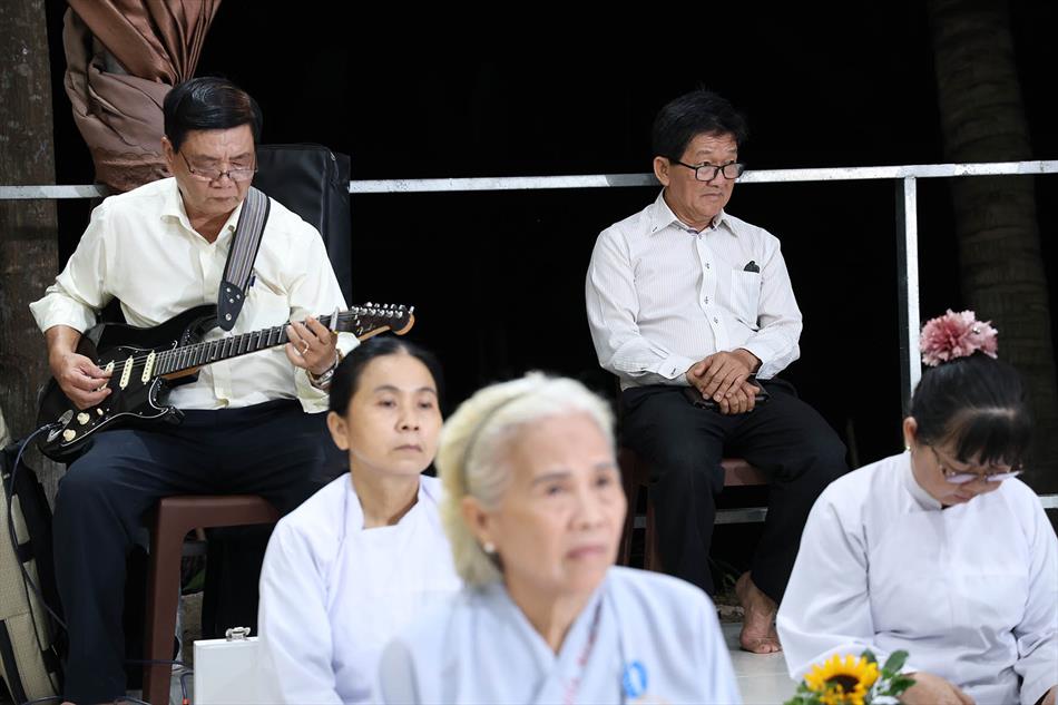 Thiền trà & tọa đàm Vesak của Ban Hoằng pháp tỉnh Long An: giây phút an trú và tri ân Đức Phật Thiền trà & tọa đàm Vesak của Ban Hoằng pháp tỉnh Long An: giây phút an trú và tri ân Đức Phật