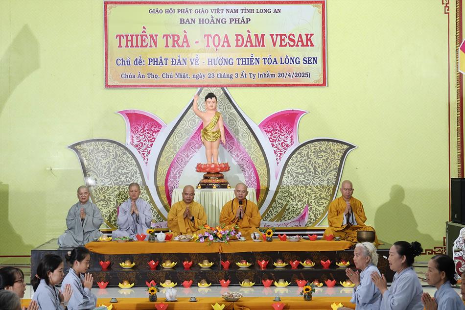 Thiền trà & tọa đàm Vesak của Ban Hoằng pháp tỉnh Long An: giây phút an trú và tri ân Đức Phật Thiền trà & tọa đàm Vesak của Ban Hoằng pháp tỉnh Long An: giây phút an trú và tri ân Đức Phật