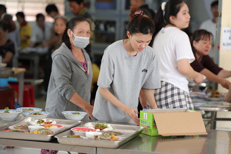 5 HOAN HỶ CÔNG QUẢ NGÀY RẰM 5 HOAN HỶ CÔNG QUẢ NGÀY RẰM