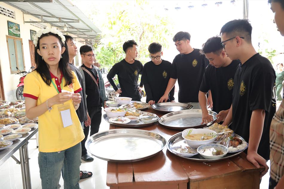 5 HOAN HỶ CÔNG QUẢ NGÀY RẰM 5 HOAN HỶ CÔNG QUẢ NGÀY RẰM