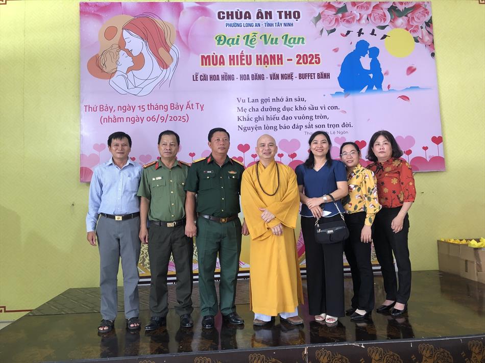 3 TIẾP ĐÓN ĐOÀN LÃNH ĐẠO CHÍNH QUYỀN TỈNH ĐẾN CHÚC MỪNG 3 TIẾP ĐÓN ĐOÀN LÃNH ĐẠO CHÍNH QUYỀN TỈNH ĐẾN CHÚC MỪNG