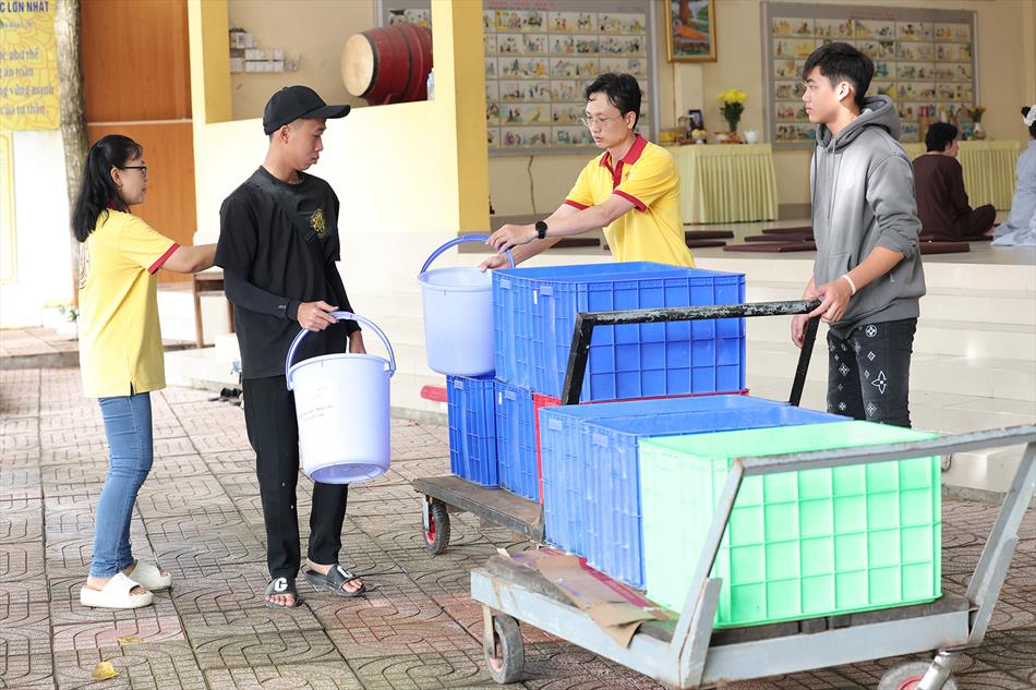 2 LỄ QUY Y TAM BẢO - PHÓNG SINH 2 LỄ QUY Y TAM BẢO - PHÓNG SINH