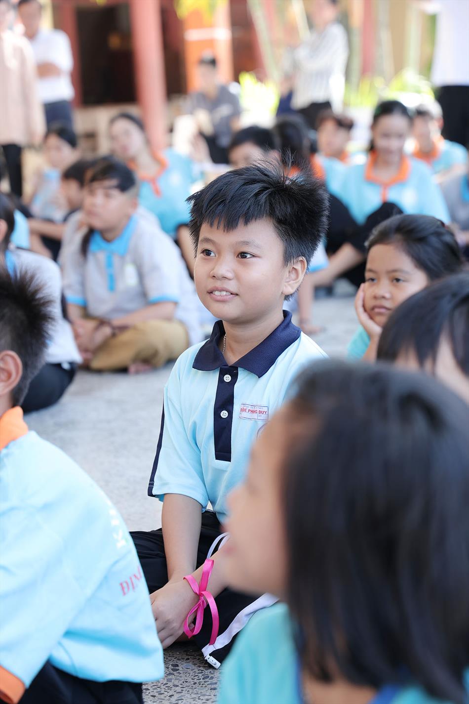 4 HỘI CHÚNG 4 HỘI CHÚNG