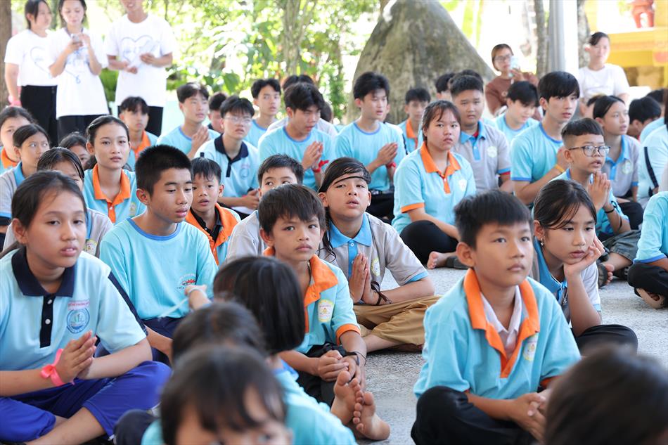 4 HỘI CHÚNG 4 HỘI CHÚNG