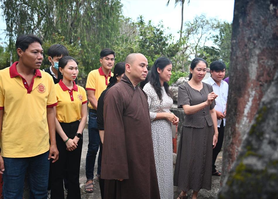 Viếng thăm & dâng hương Đức Tiền quân Nguyễn Huỳnh Đức nhân Lễ Giỗ năm 2022