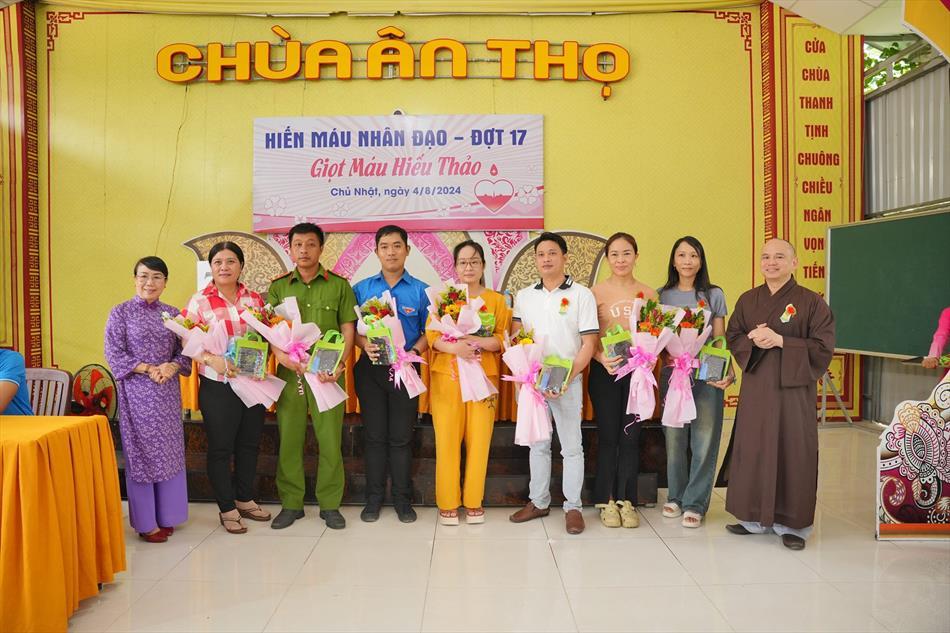 Giọt máu hiếu thảo - thông điệp yêu thương chạm đến trái tim